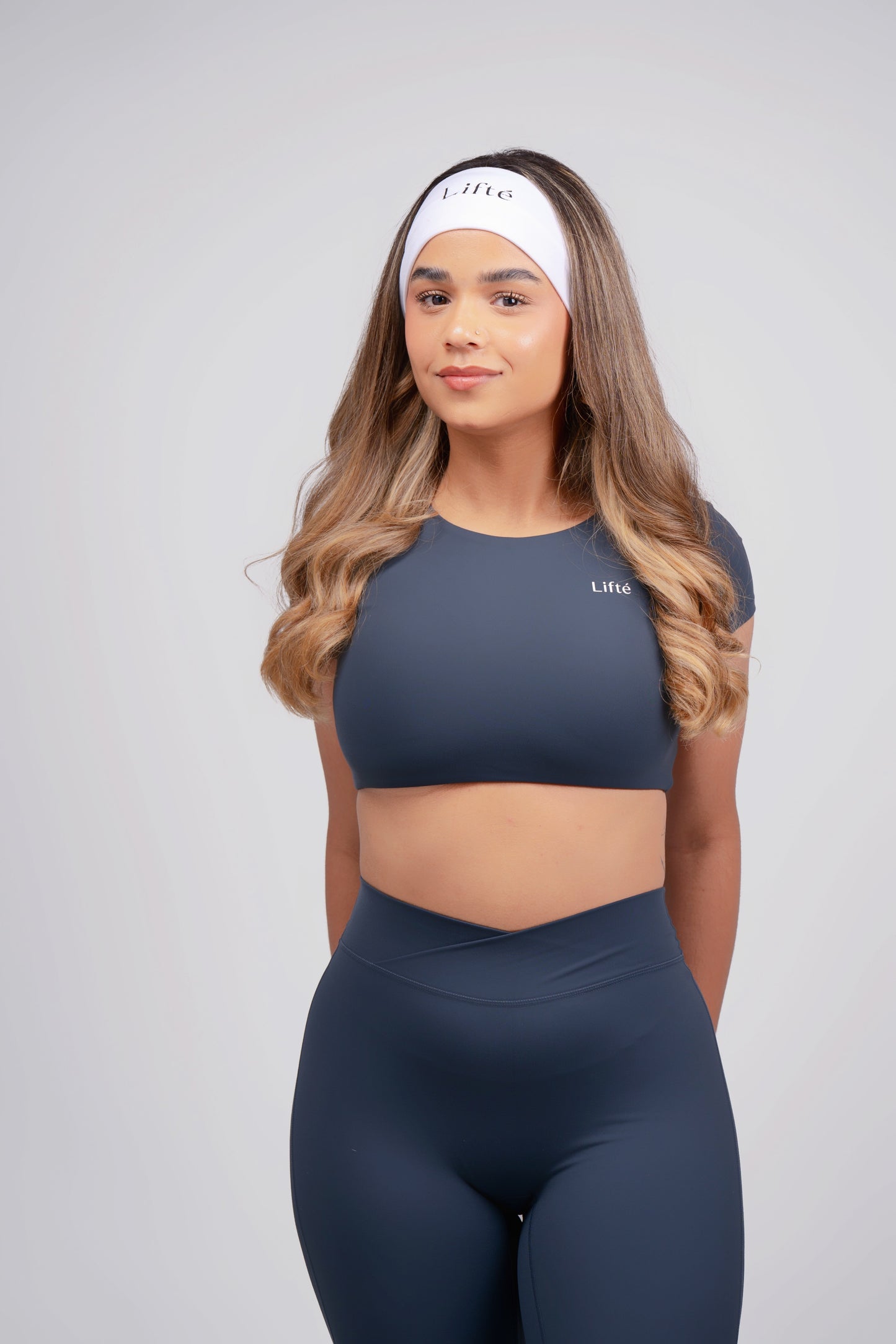 Veil sculpt top